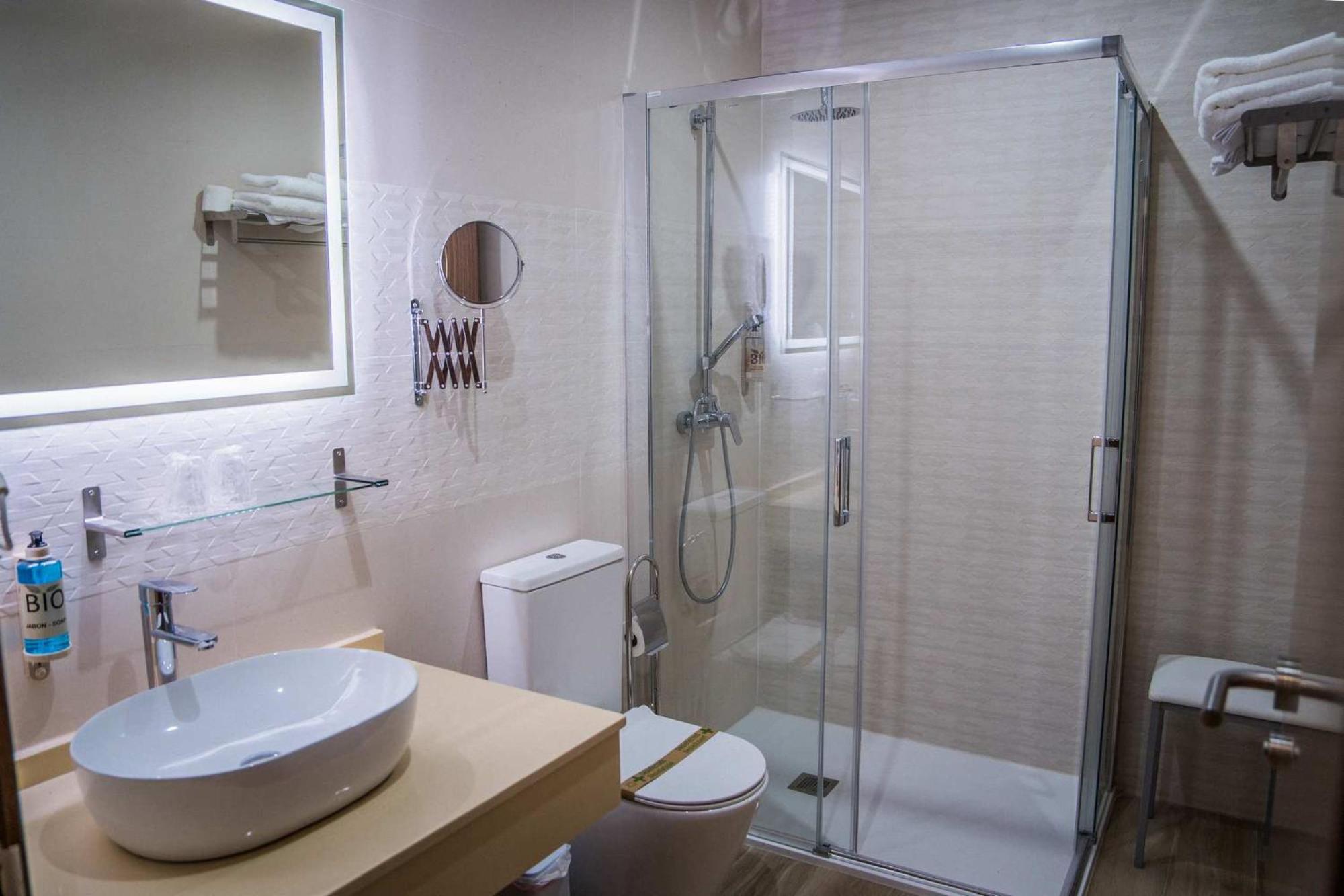 Hotel Rural La Teja Сегура-де-Леон Экстерьер фото