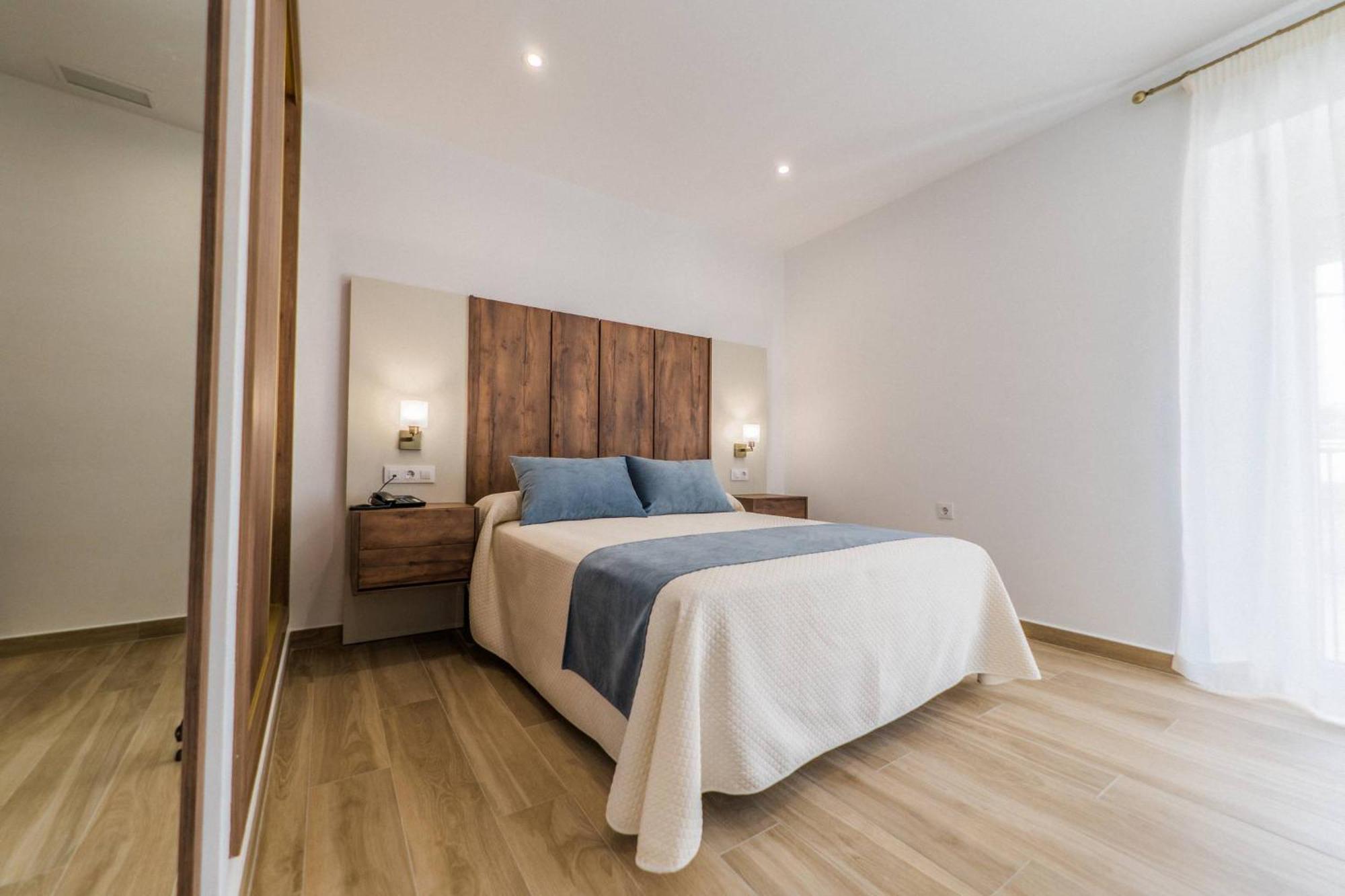 Hotel Rural La Teja Сегура-де-Леон Экстерьер фото
